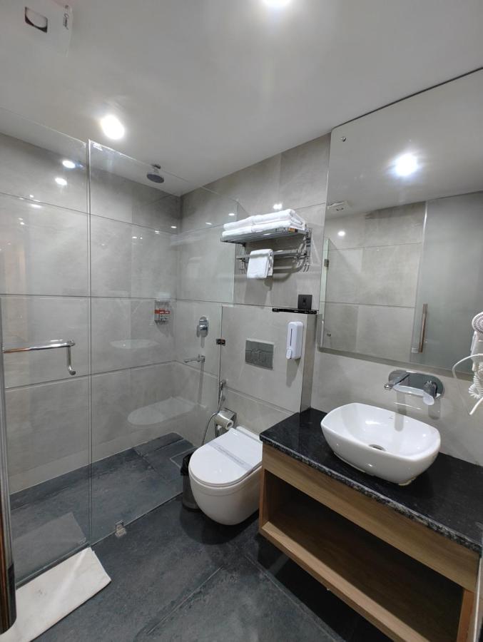 Grand Luxotica By Dls Hotels Dehradun Dış mekan fotoğraf